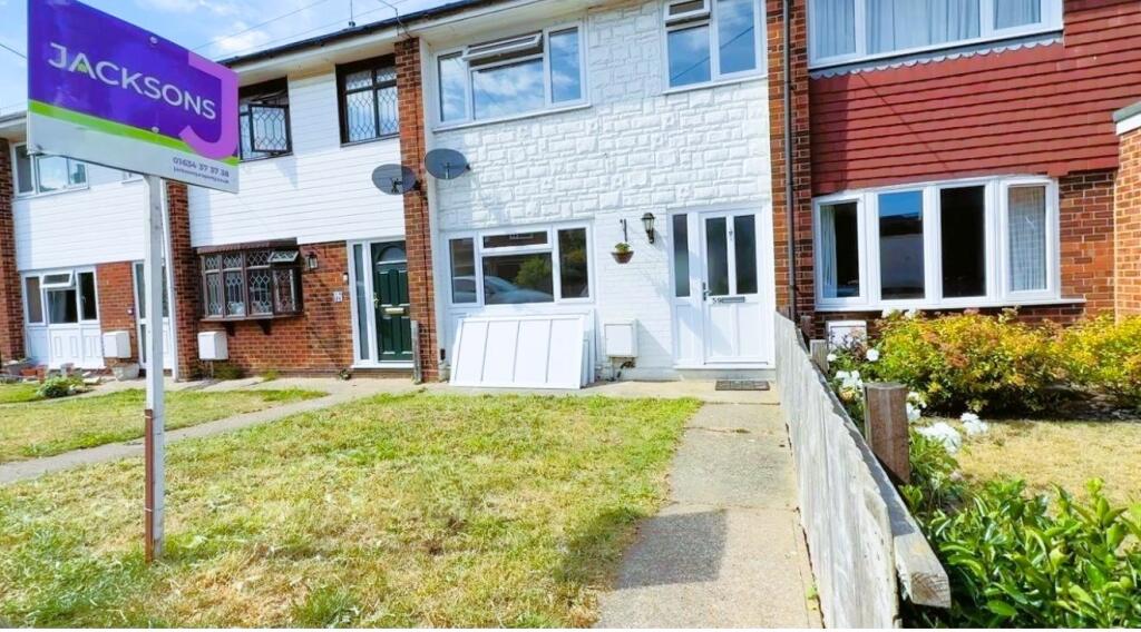 3 bed Mid Terraced House for rent in Cliffe. From Jacksons Estate Agents - Gillingham 3 bed Mid Terraced House for rent in Cliffe. From Jacksons Estate Agents - Gillingham