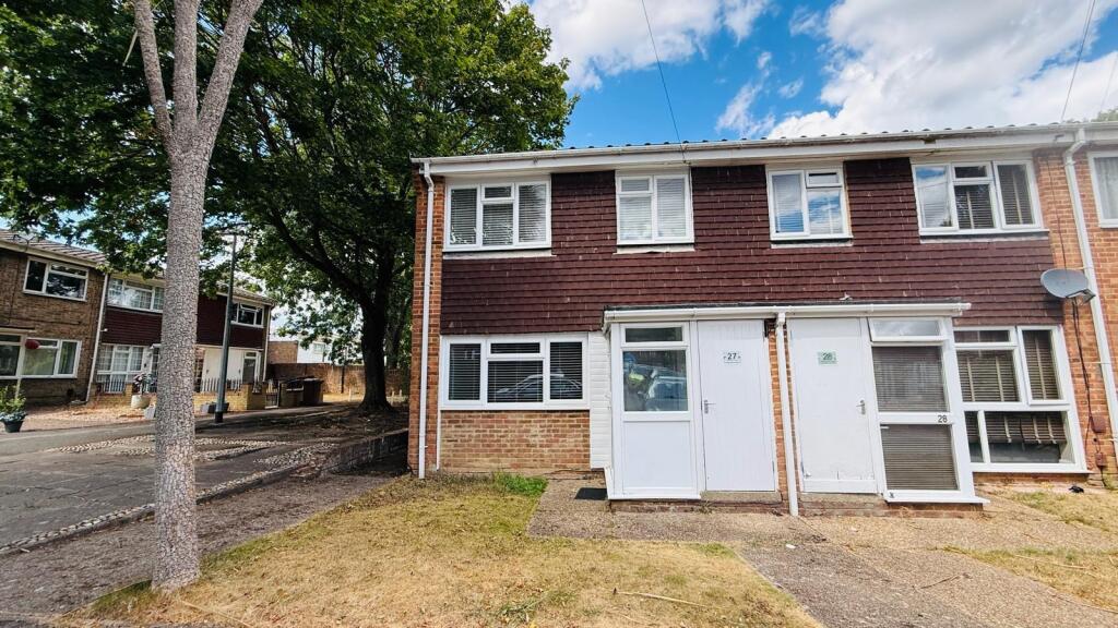 3 bed End of Terrace for rent in Moor Street. From Jacksons Estate Agents - Gillingham