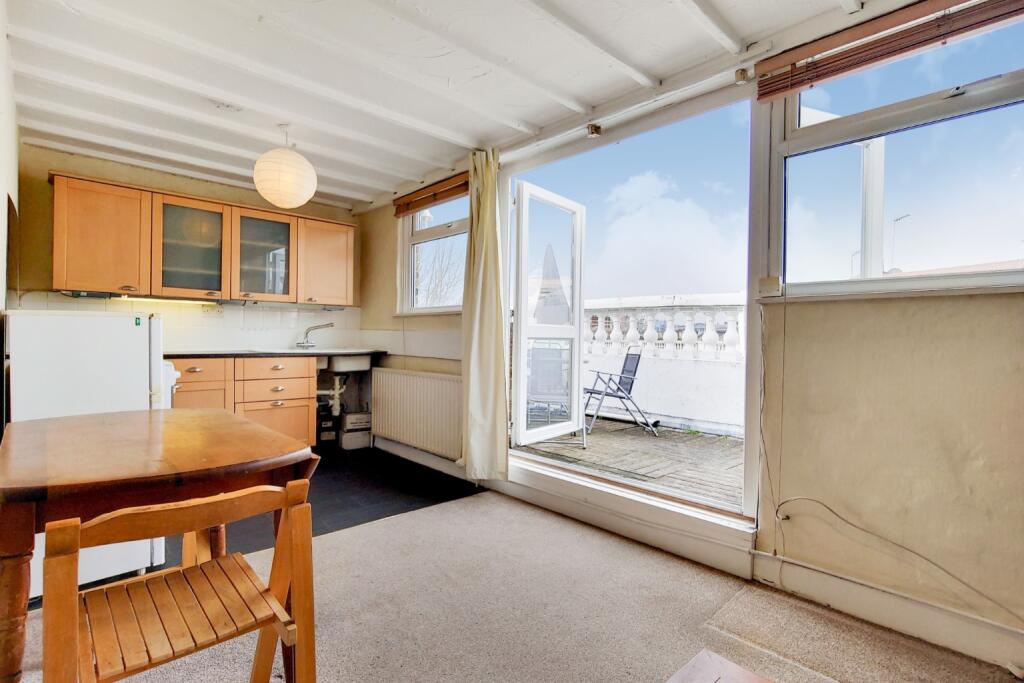 2 bed Apartment for rent in Kensington. From Shaws Kensington - Kensington 2 bed Apartment for rent in Kensington. From Shaws Kensington - Kensington
