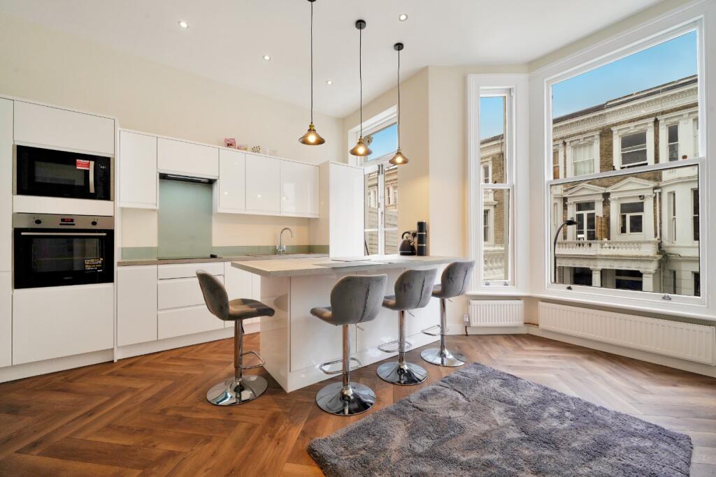 2 bed Apartment for rent in Kensington. From Shaws Kensington - Kensington
