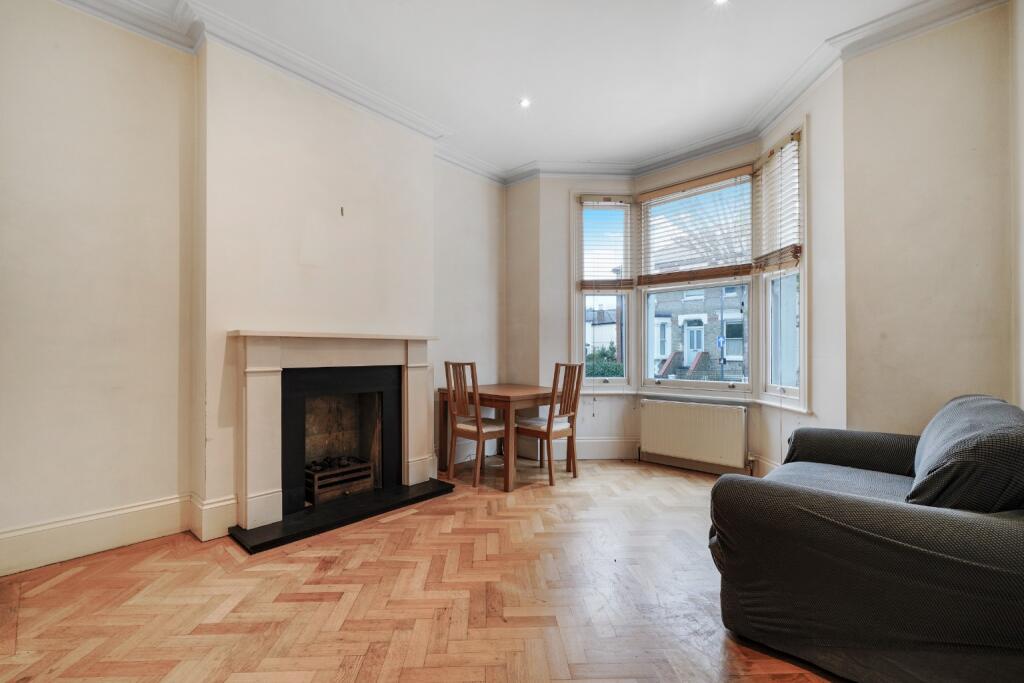 1 bed 1st Floor Flat for rent in Hammersmith. From Shaws Kensington - Kensington 1 bed 1st Floor Flat for rent in Hammersmith. From Shaws Kensington - Kensington