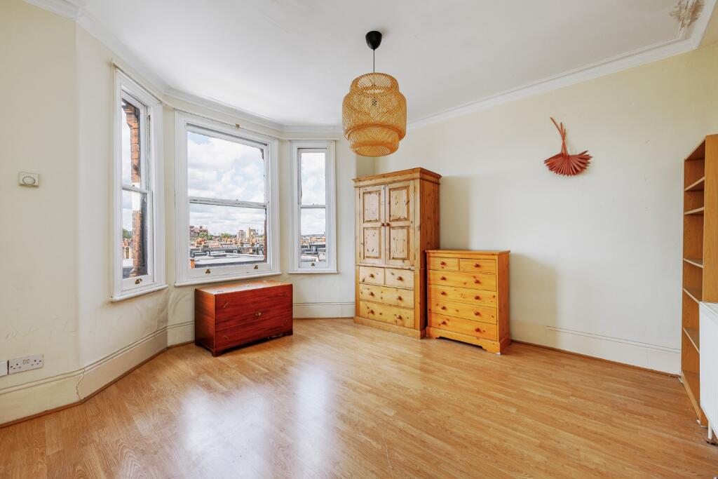 1 bed Apartment for rent in Fulham. From Shaws Kensington - Kensington