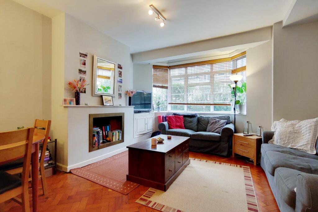 3 bed Apartment for rent in Hammersmith. From Shaws Kensington - Kensington