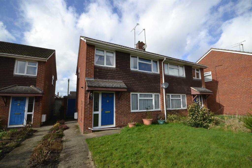 3 bed Semi Detached for rent in Devizes. From Strakers - Devizes & Pewsey Vale