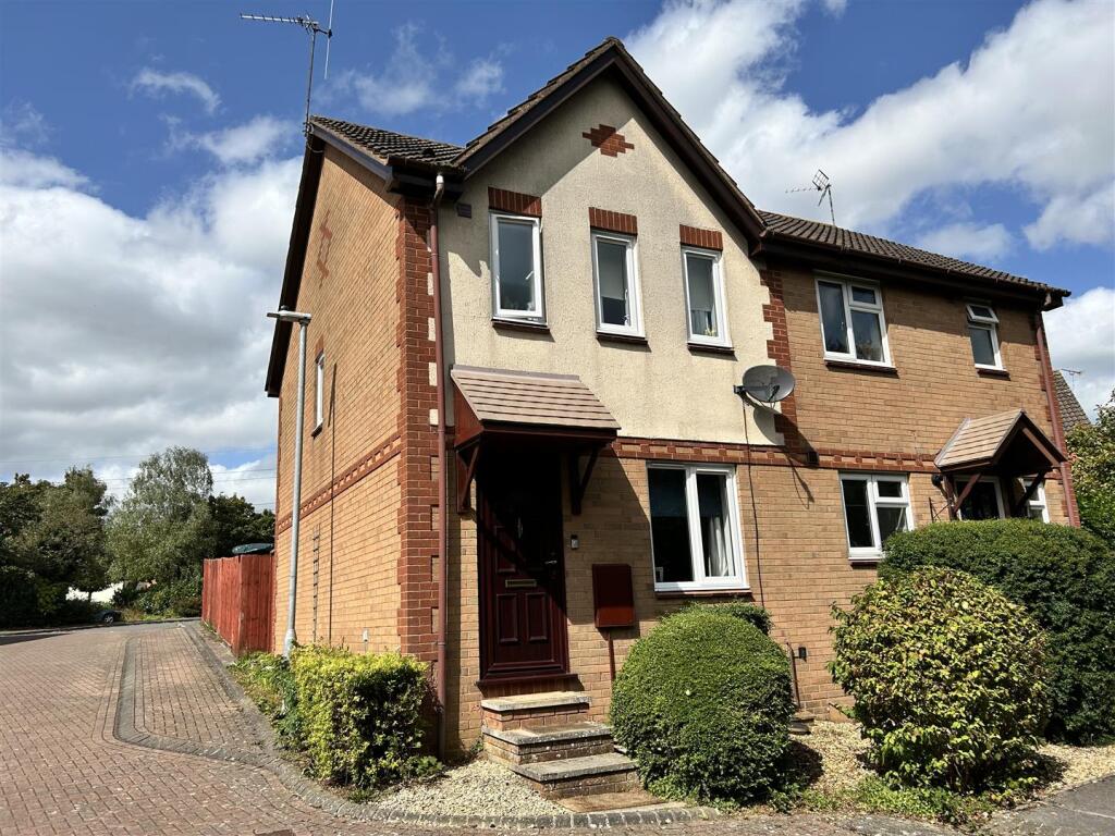 2 bed Semi Detached for rent in Chippenham. From Strakers - Devizes & Pewsey Vale