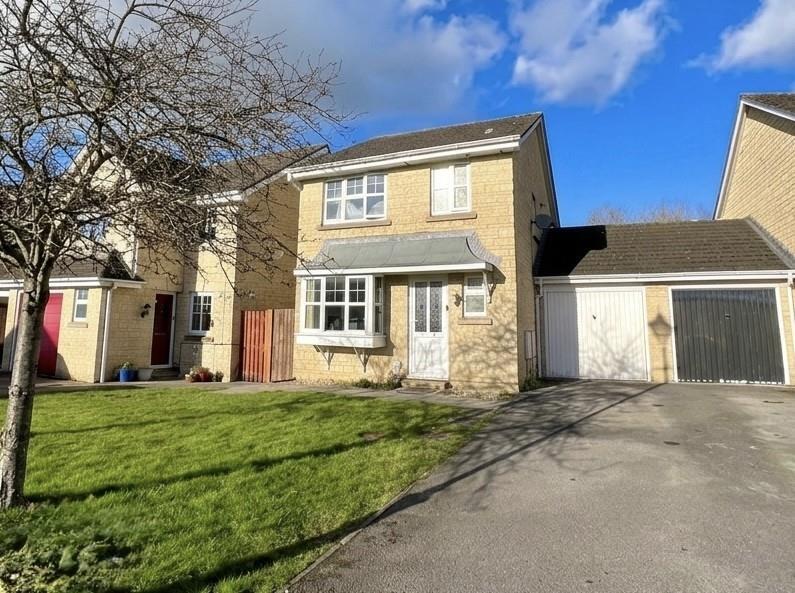 3 bed Detached for rent in Chippenham. From Strakers - Devizes & Pewsey Vale 3 bed Detached for rent in Chippenham. From Strakers - Devizes & Pewsey Vale