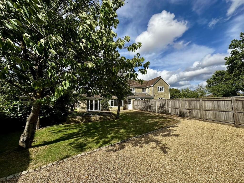 3 bed Semi Detached for rent in Chippenham. From Strakers - Devizes & Pewsey Vale