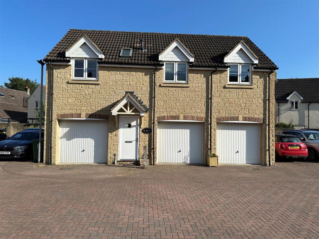 2 bed 1st Floor Flat for rent in Malmesbury. From Strakers - Malmesbury