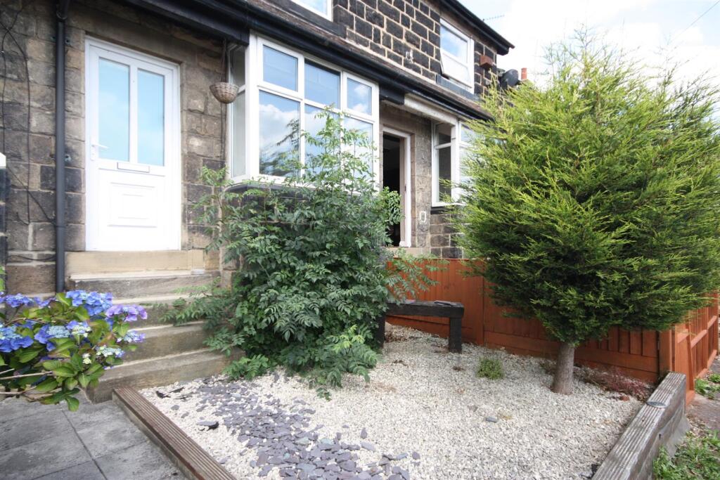 2 bed Mid Terraced House for rent in Yeadon. From Linley & Simpson - Horsforth 2 bed Mid Terraced House for rent in Yeadon. From Linley & Simpson - Horsforth