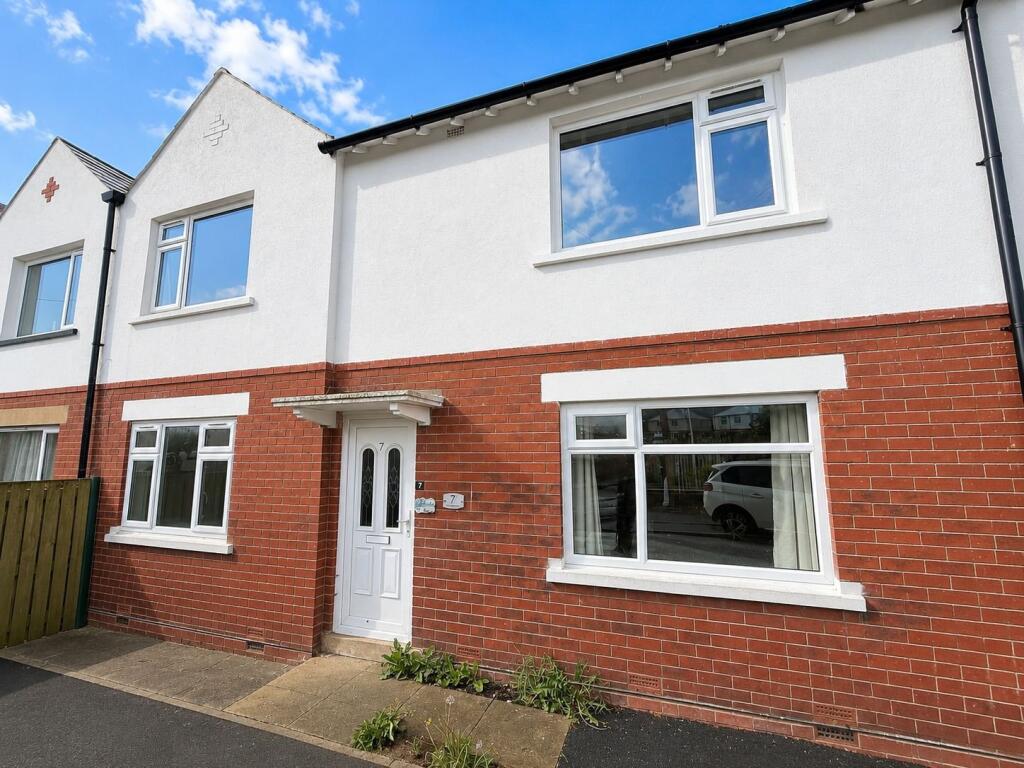 4 bed Mid Terraced House for rent in Yeadon. From Linley & Simpson - Horsforth 4 bed Mid Terraced House for rent in Yeadon. From Linley & Simpson - Horsforth