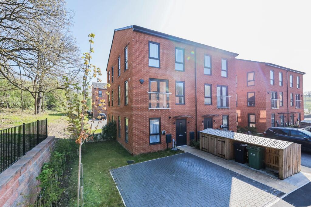 2 bed Mid Terraced House for rent in Bramhope. From Linley & Simpson - Horsforth 2 bed Mid Terraced House for rent in Bramhope. From Linley & Simpson - Horsforth