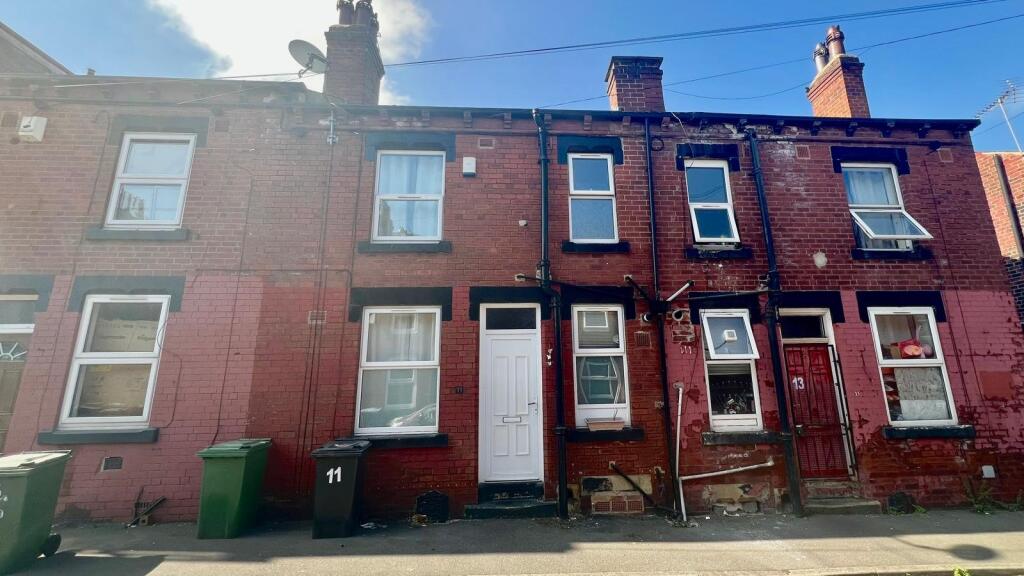 1 bed Mid Terraced House for rent in Leeds. From Linley & Simpson - Horsforth 1 bed Mid Terraced House for rent in Leeds. From Linley & Simpson - Horsforth