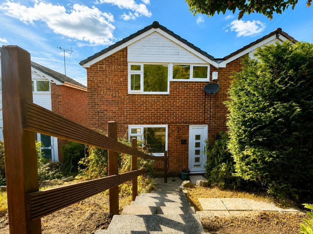 3 bed Semi Detached for rent in Leeds. From Linley & Simpson - Horsforth 3 bed Semi Detached for rent in Leeds. From Linley & Simpson - Horsforth