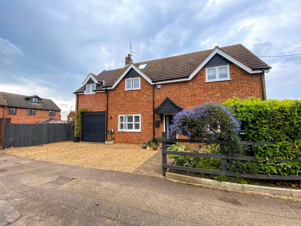 4 bed Detached House for rent in Pulloxhill. From Orchards Estate Agents
