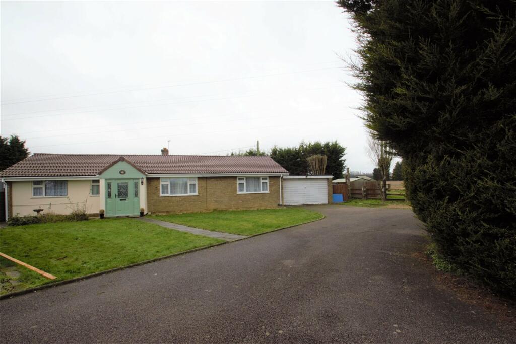 4 bed Detached bungalow for rent in Upper Shelton. From Orchards Estate Agents