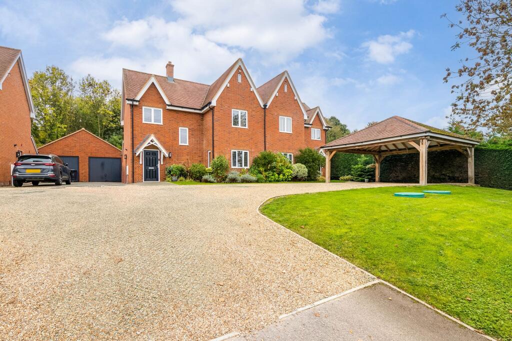 4 bed Semi Detached for rent in Millbrook. From Orchards Estate Agents - Bedfordshire 4 bed Semi Detached for rent in Millbrook. From Orchards Estate Agents - Bedfordshire