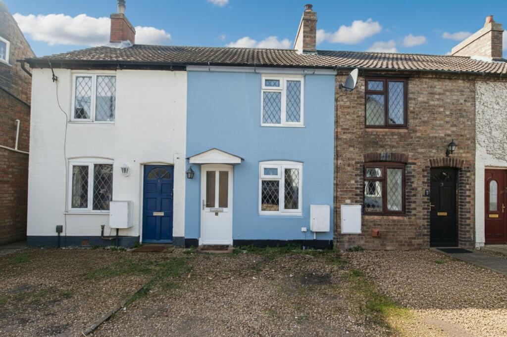 2 bed Mid Terraced House for rent in Houghton Conquest. From Orchards Estate Agents - Bedfordshire