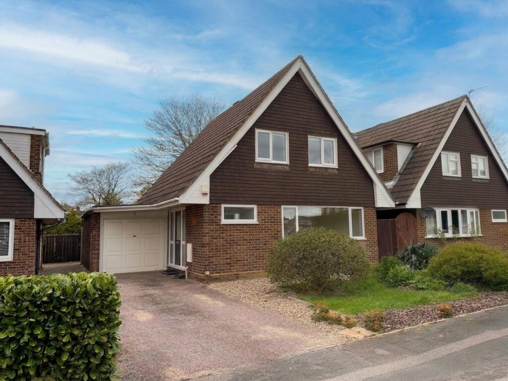 3 bed Detached for rent in Newport Pagnell. From Orchards Estate Agents - Bedfordshire