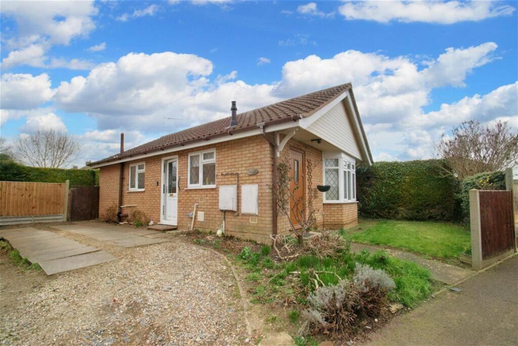 2 bed Detached for rent in Ampthill. From Orchards Estate Agents - Bedfordshire