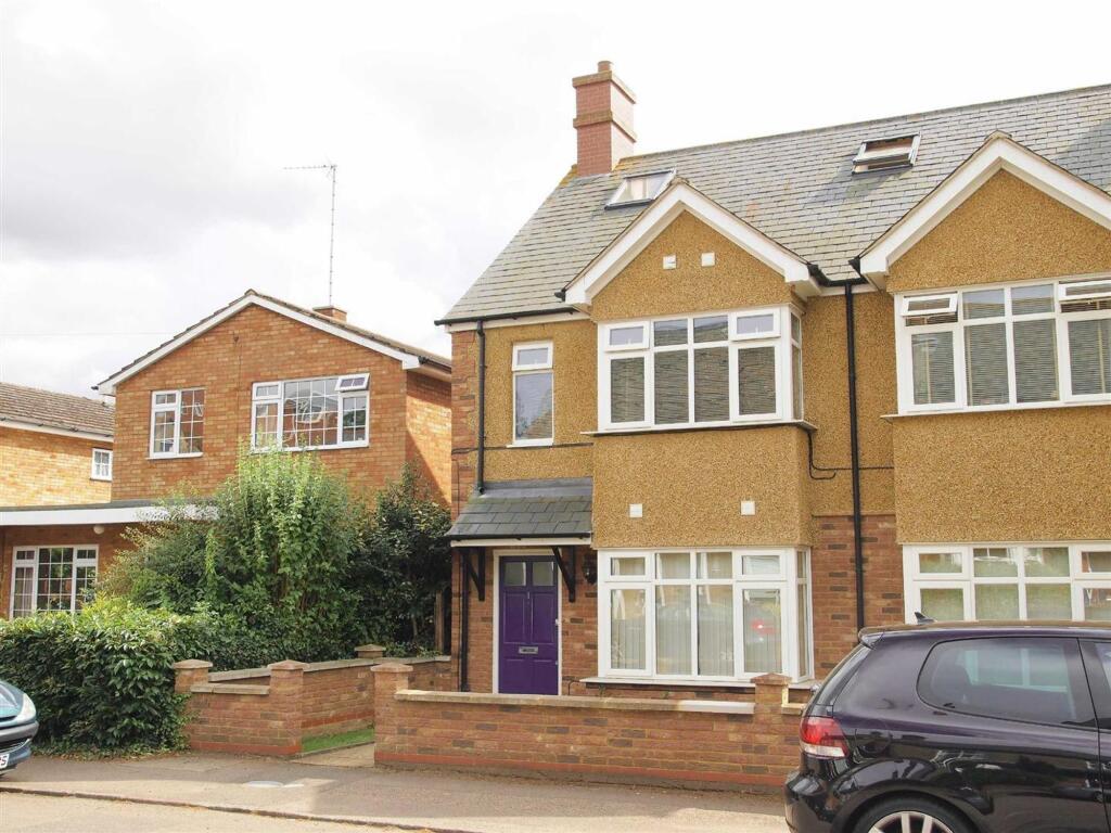 1 bed 1st Floor Flat for rent in Ampthill. From Orchards Estate Agents - Bedfordshire