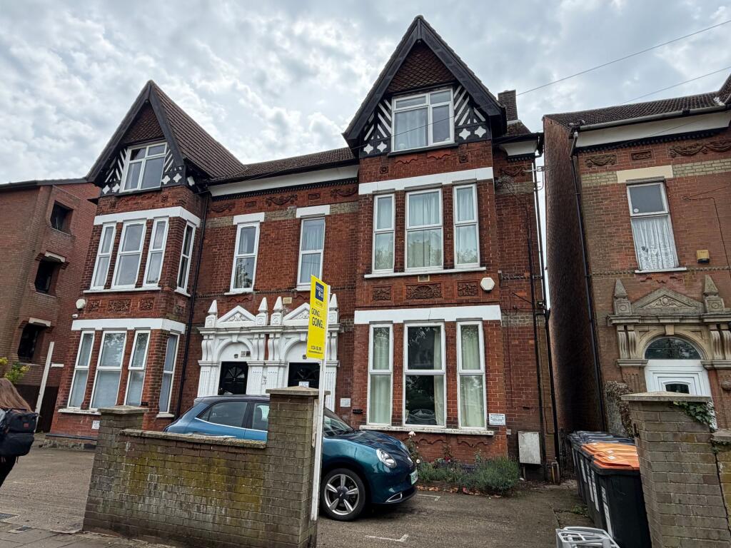 1 bed Apartment for rent in Clapham. From Orchards Estate Agents - Bedfordshire