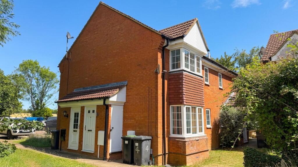 1 bed Mid Terraced House for rent in Ampthill. From Orchards Estate Agents - Bedfordshire