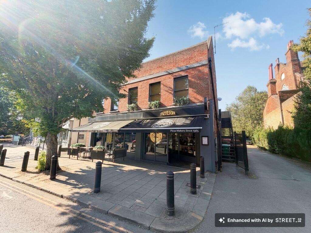 2 bed 1st Floor Flat for rent in Bedford. From Orchards Estate Agents - Bedfordshire
