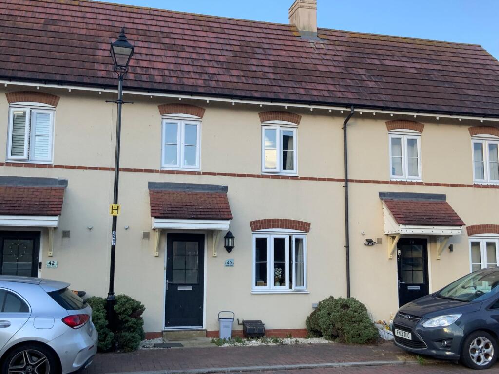 2 bed Mid Terraced House for rent in Elstow. From Orchards Estate Agents - Bedfordshire 2 bed Mid Terraced House for rent in Elstow. From Orchards Estate Agents - Bedfordshire