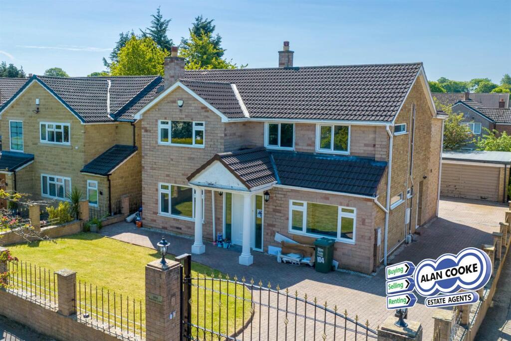 4 bed Detached for rent in Shadwell. From Alan Cooke Estate Agents - Moortown