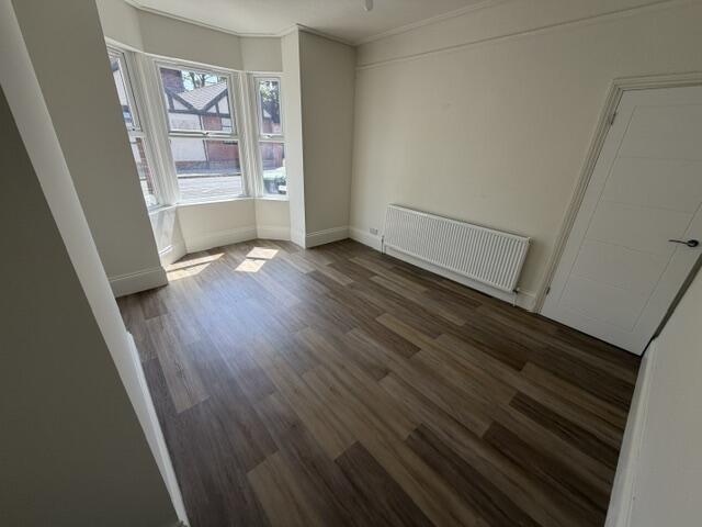2 bed Mid Terraced House for rent in Beeston. From Tanners Estate Agents - Pelham St
