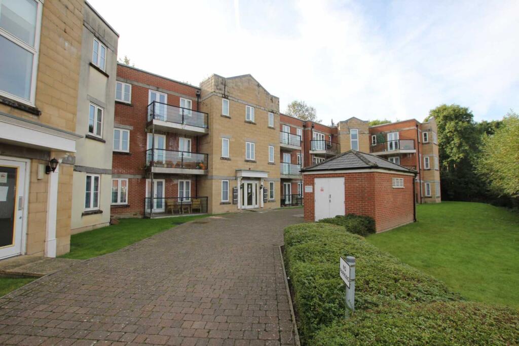 2 bed Apartment for rent in Locking. From Saxons Estate Agents - Weston Super Mare