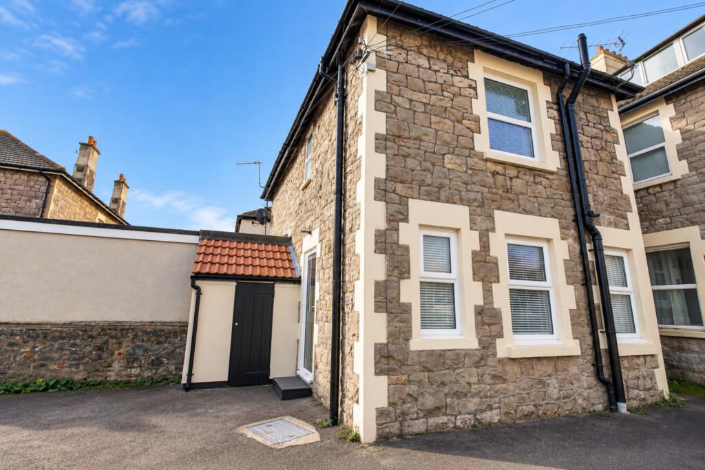 1 bed Annexe for rent in Weston-Super-Mare. From Saxons Estate Agents - Weston Super Mare