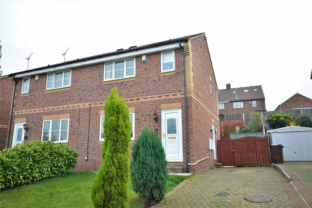 3 bed Semi-Detached House for rent in Hemsworth. From Park Row Properties Ltd - Pontefract
