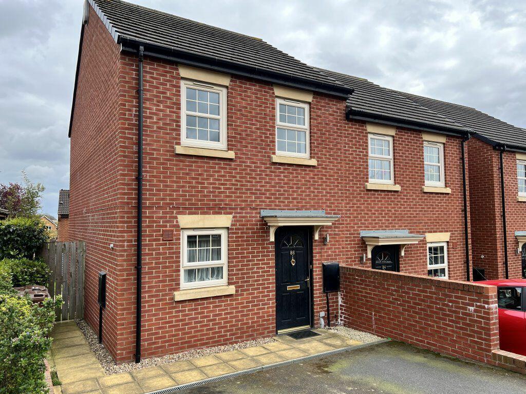 2 bed Town House for rent in Streethouse. From Park Row Properties Ltd - Pontefract
