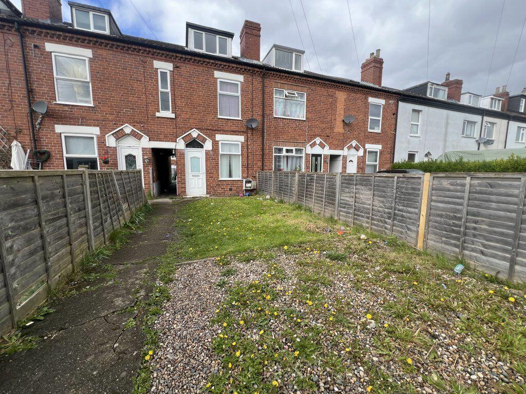 3 bed Mid Terraced House for rent in Goole. From Park Row Properties Ltd - Pontefract