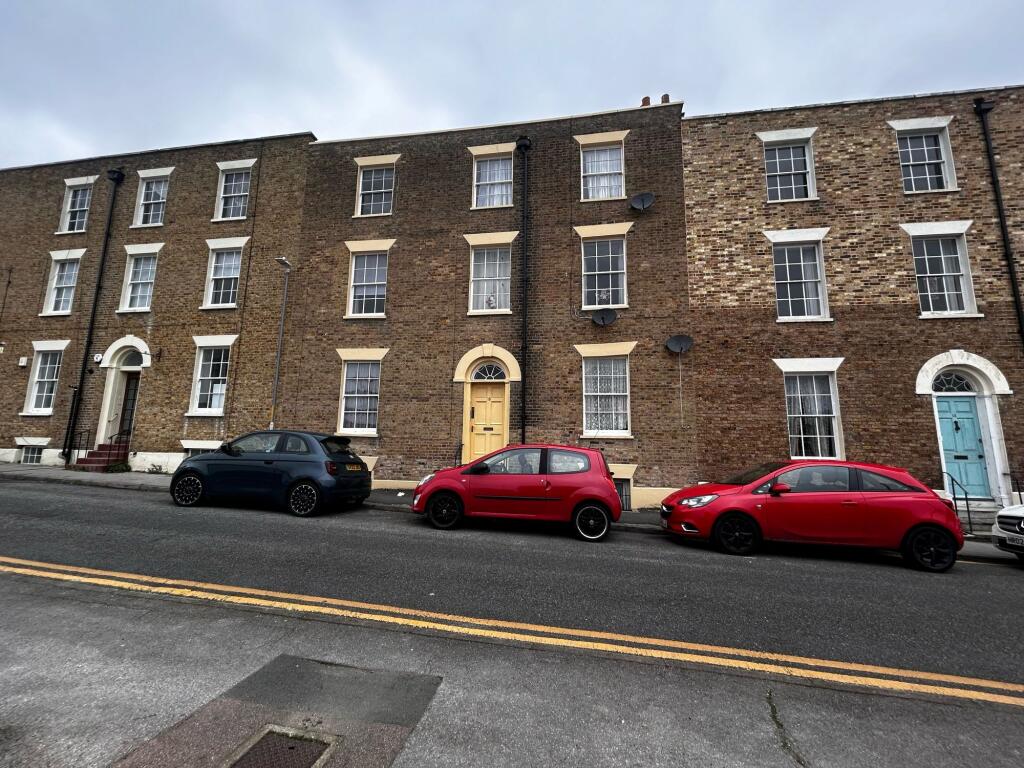 3 bed 1st Floor Flat for rent in Ramsgate. From Thomas Jackson - Margate