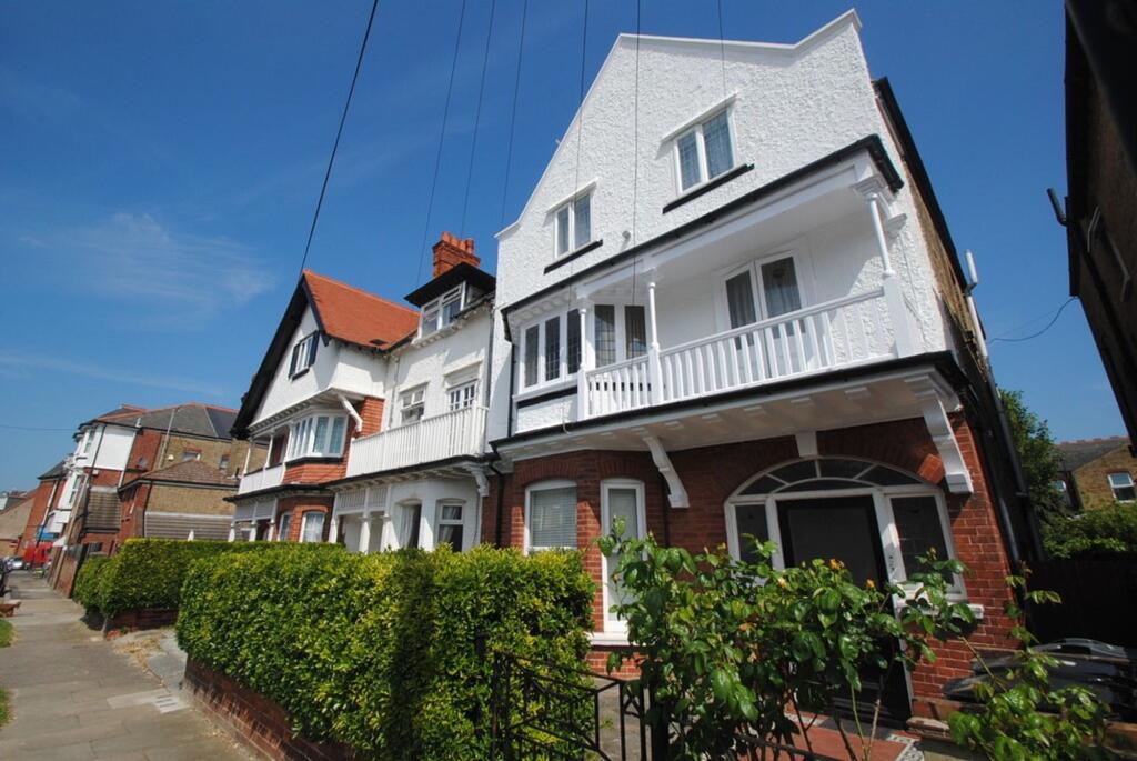 2 bed 1st Floor Flat for rent in Margate. From Thomas Jackson - Margate