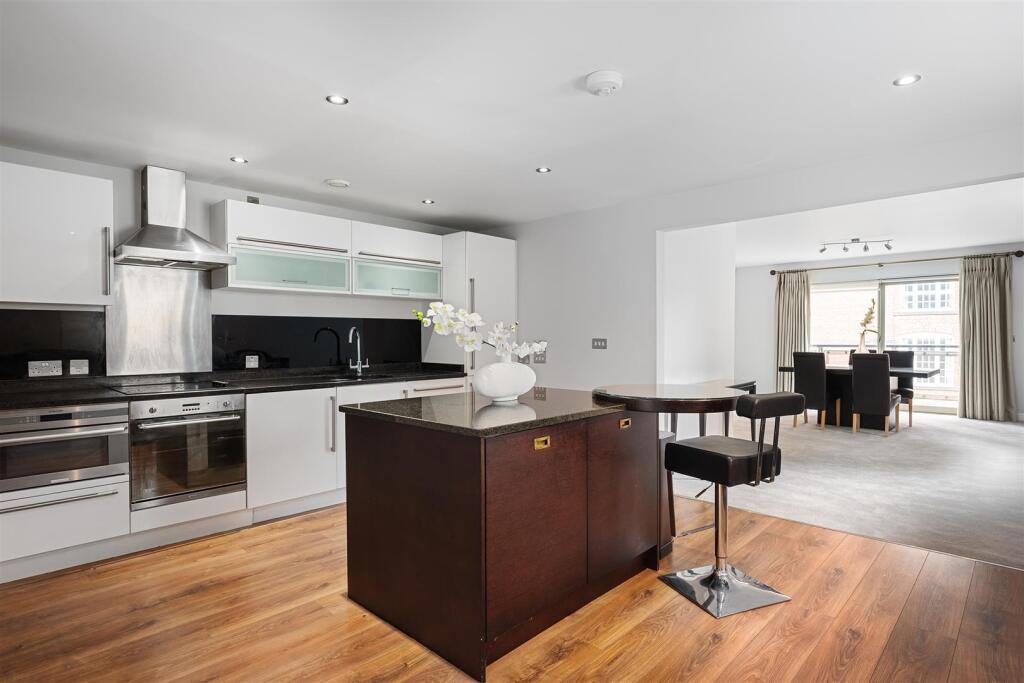 3 bed Apartment for rent in York. From Hudson Moody - Micklegate