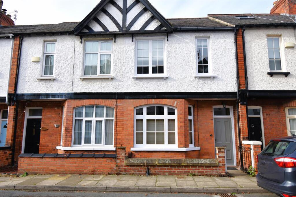 2 bed Mid Terraced House for rent in York. From Hudson Moody - Micklegate 2 bed Mid Terraced House for rent in York. From Hudson Moody - Micklegate