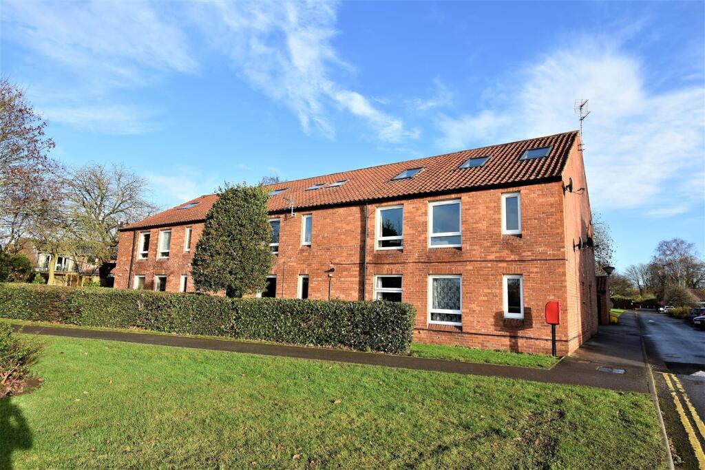 4 bed Studio for rent in Heslington. From Hudson Moody - Micklegate 4 bed Studio for rent in Heslington. From Hudson Moody - Micklegate