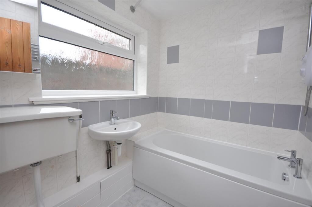 2 bed Mid Terraced House for rent in Bishopthorpe. From Hudson Moody - Micklegate 2 bed Mid Terraced House for rent in Bishopthorpe. From Hudson Moody - Micklegate
