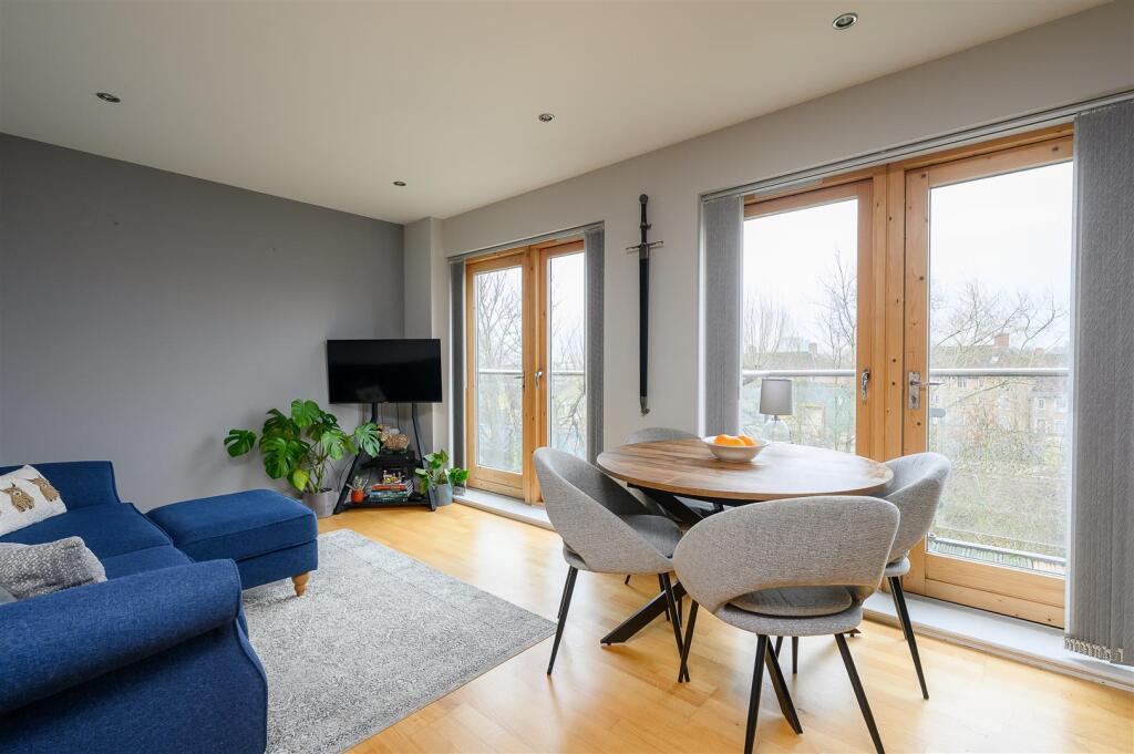 2 bed Apartment for rent in York. From Hudson Moody - Micklegate