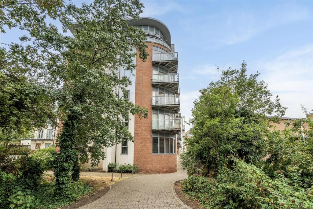 2 bed 1st Floor Flat for rent in York. From Hudson Moody - Micklegate 2 bed 1st Floor Flat for rent in York. From Hudson Moody - Micklegate