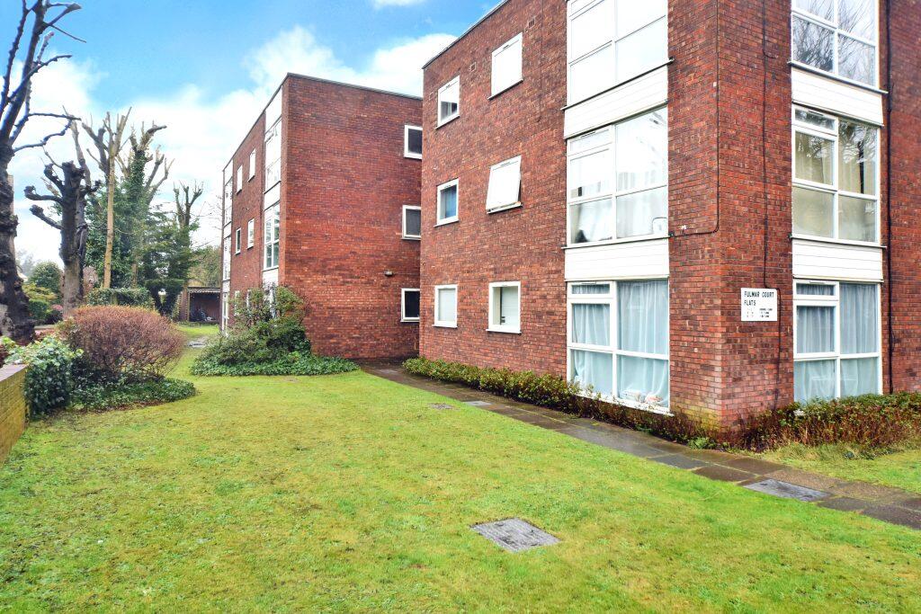 2 bed Apartment for rent in Surbiton. From Domains Property Services - East Molesey Sales 2 bed Apartment for rent in Surbiton. From Domains Property Services - East Molesey Sales