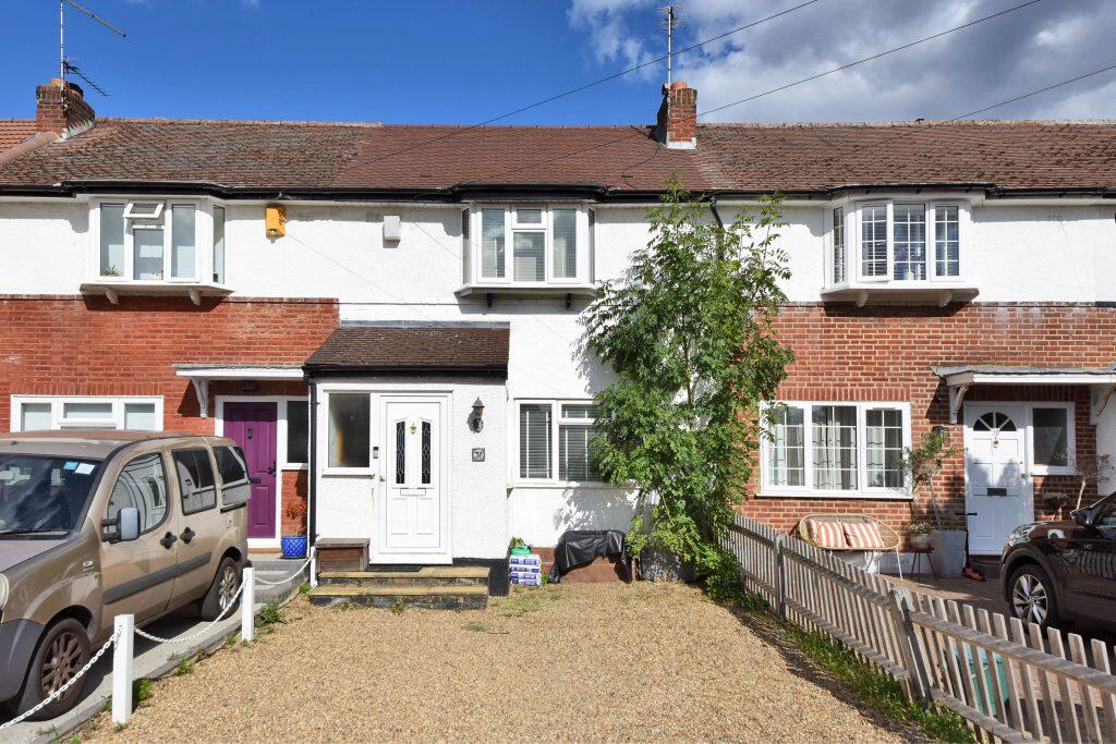 2 bed Mid Terraced House for rent in West Molesey. From Domains Property Services - East Molesey Sales 2 bed Mid Terraced House for rent in West Molesey. From Domains Property Services - East Molesey Sales