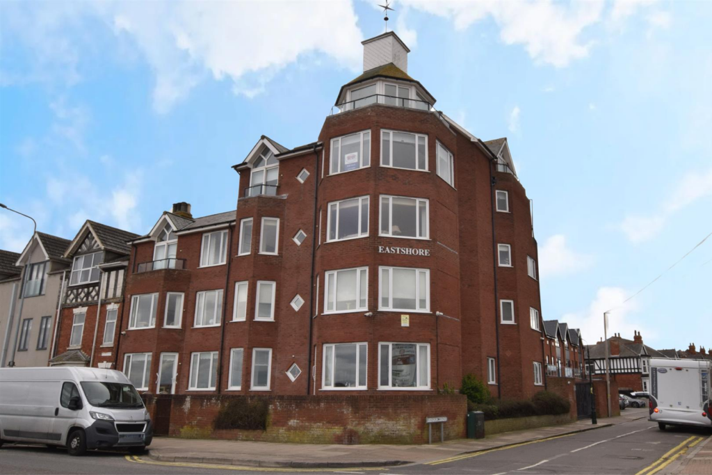 2 bed 1st Floor Flat for rent in Cleethorpes. From Joy Walker Estate Agents - Cleethorpes