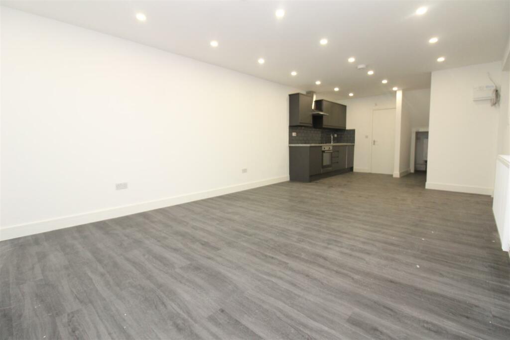 0 bed Studio for rent in Ilford. From Kurtis Property Services