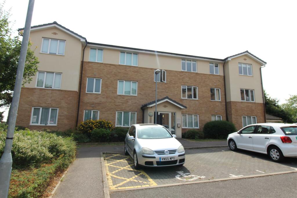 2 bed Apartment for rent in Hoddesdon. From Kurtis Property Services