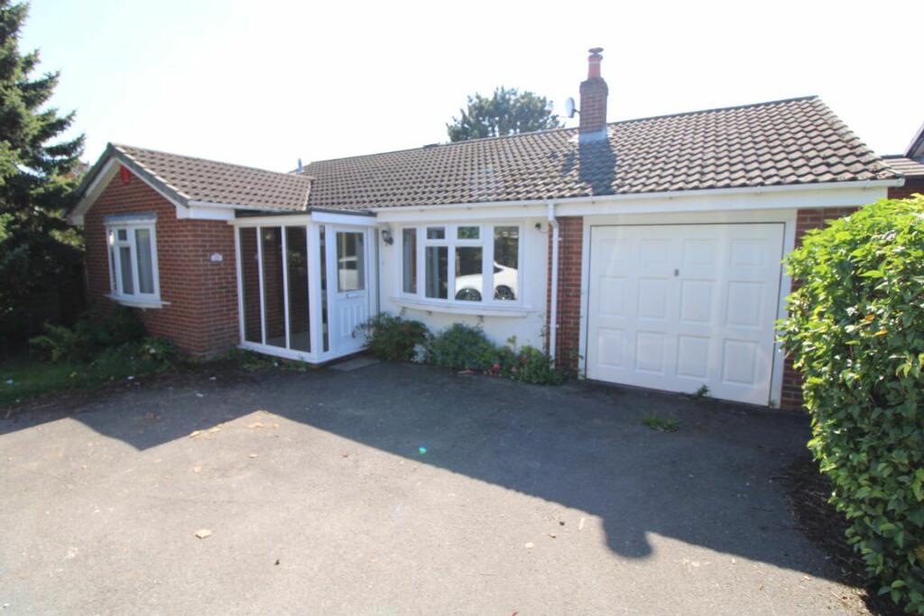 3 bed Bungalow for rent in Stretton. From Nicholas J Humphreys - Burton On Trent