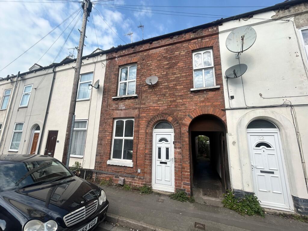 3 bed Mid Terraced House for rent in Burton upon Trent. From Nicholas Humphreys - Burton-on-Trent